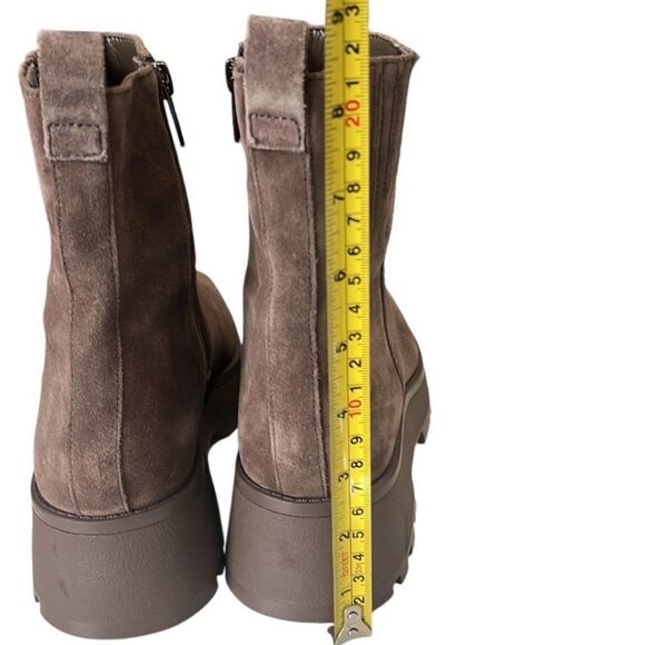 Vince Camuto Brown Suede Zip Platform Ankle Boots Size 7.5 - Picture 11 of 11